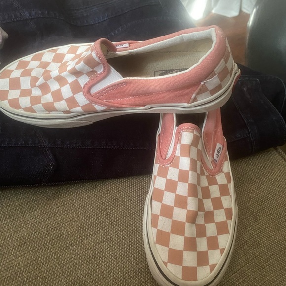 Vans - Picture 2 of 2